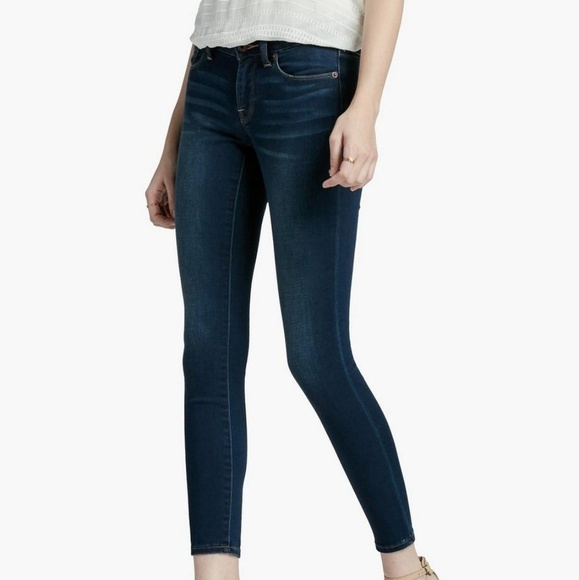 Lucky Brand Denim - Lucky Brand Sasha Super Skinny sz 27 ; 28.75" insm